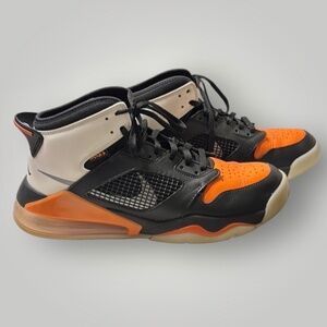Size 11.5 - Jordan Mars 270 Shattered Backboard